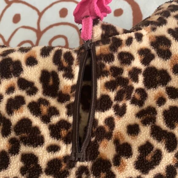 Cute leopard cape with hood 4-6X. - Picture 5 of 7